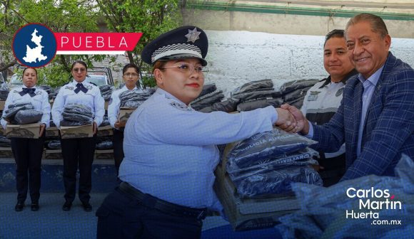 Policía Auxiliar concluye entrega de uniformes a personal operativo y médico