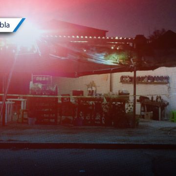 Riña en puesto de micheladas deja una pareja muerta a balazos en Yehualtepec