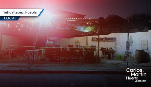 Riña en puesto de micheladas deja una pareja muerta a balazos en Yehualtepec