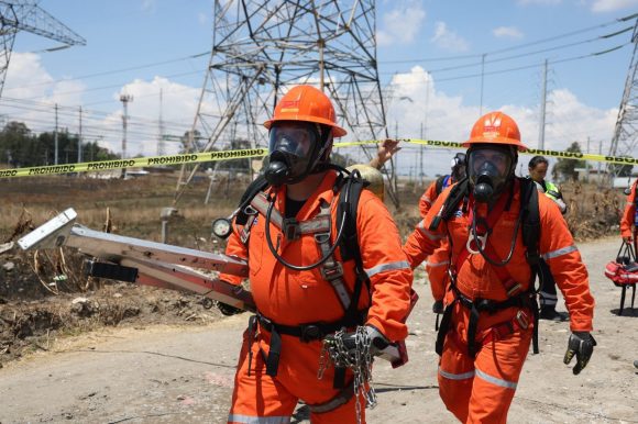 Mejora Cuautlancingo protocolos de emergencia con simulacro de incendio