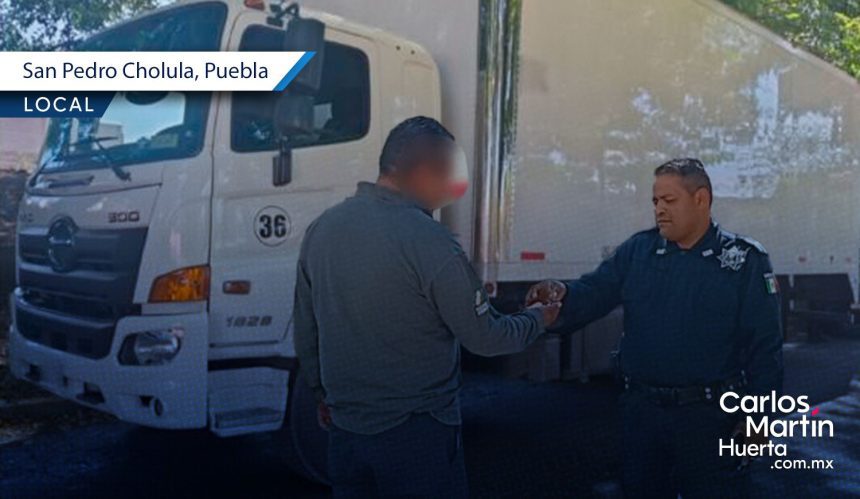 ¡Operativo exitoso en Cholula! Recuperan tractocamión extraviado en Santa Bárbara Almoloya