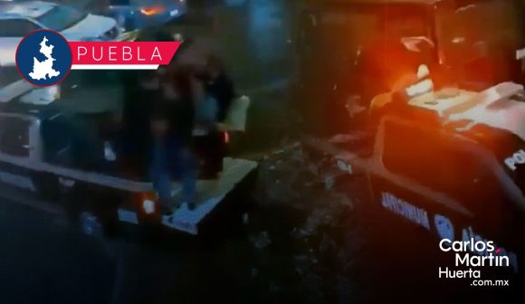 Pasajeros de la Ruta 3-A terminan atrapados en Zavaleta tras las fuertes lluvias