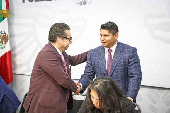 Cuautlancingo firma convenio para regularizar 600 viviendas con descuentos del 50%