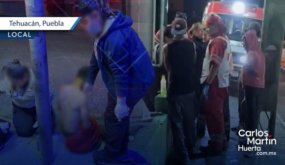 Dos hombres terminan apuñalados tras protagonizar riñas en Tehuacán