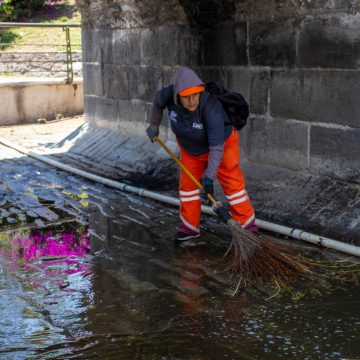 Mejoran imagen del Puente de Ovando con jornada de limpieza integral en Puebla