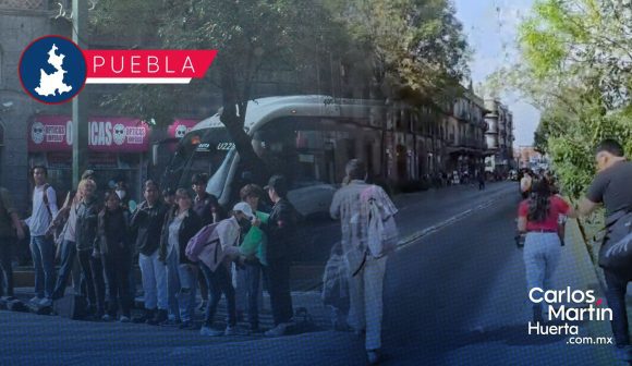 Estudiantes del Conservatorio de Puebla bloquean la 11 Sur; estas son sus demandas