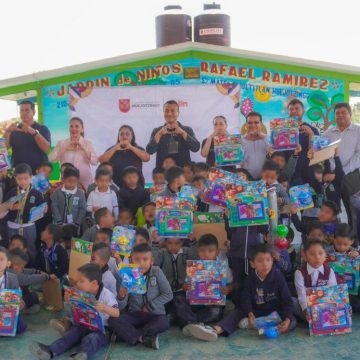 Arranca la entrega masiva y diaria de juguetes para niños de Huejotzingo