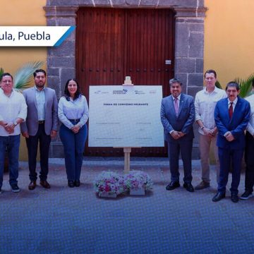 Lupita Cuautle firma convenio en San Andrés Cholula para proteger a migrantes y sus familias