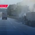 Disparos y quema de tractocamión generan pánico en la autopista México-Puebla