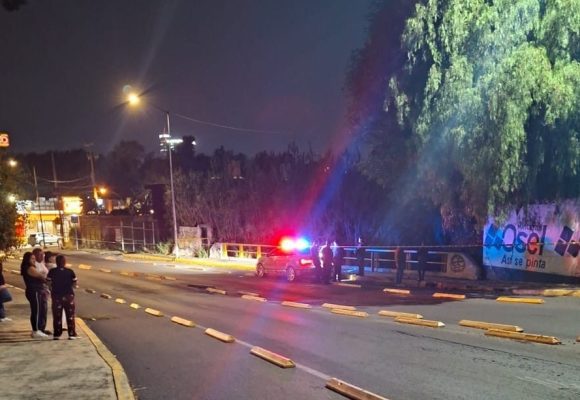 Hallan cadáver maniatado bajo puente en Los Ángeles Mayorazgo