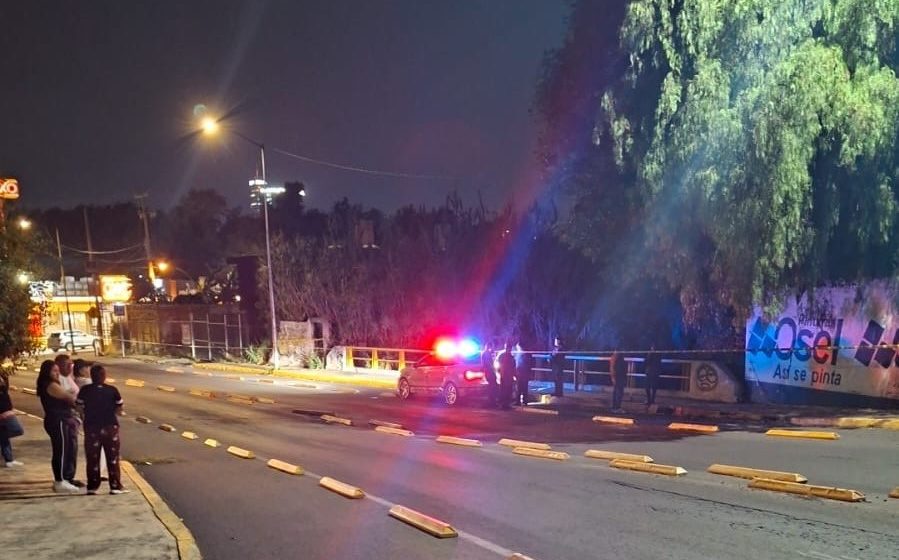 Hallan cadáver maniatado bajo puente en Los Ángeles Mayorazgo