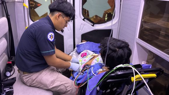 ¡Bienvenido al mundo! Paramédicos asisten nacimiento de emergencia en Xochimehuacan