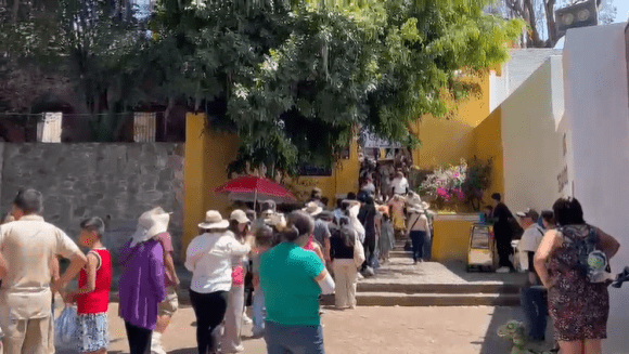 Más de 10 mil personas visitaron el Calvario en Viernes Santo en Puebla
