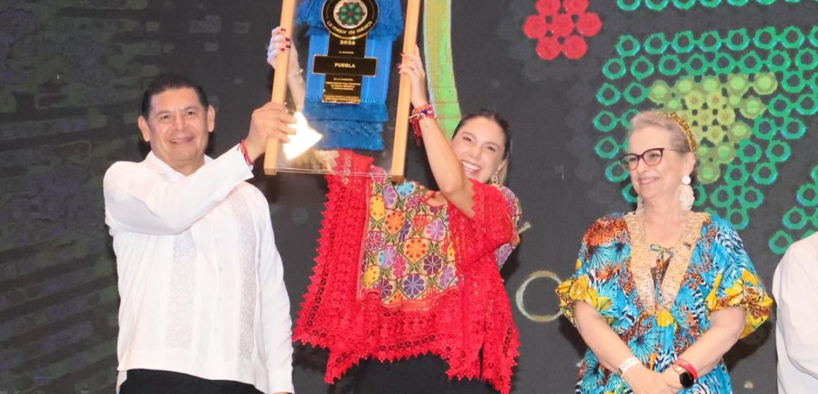 Puebla será la sede del Tianguis Turístico 2027: Alejandro Armenta recibe la estafeta