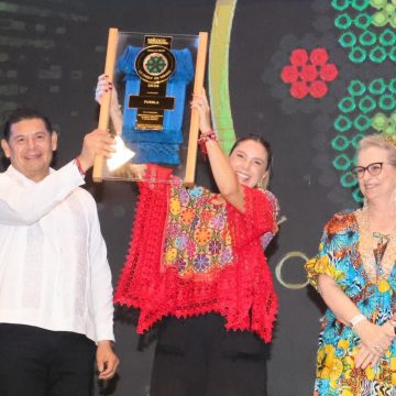 Puebla será la sede del Tianguis Turístico 2027: Alejandro Armenta recibe la estafeta