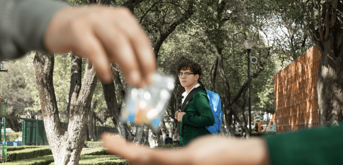 Alertan por presunta venta de droga en planteles de Puebla; piden operativos sorpresa