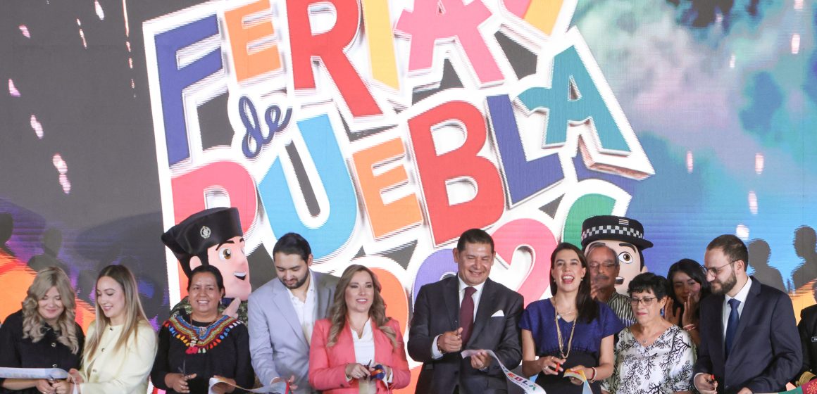 ¿Qué hacer en Puebla? La Feria 2026 arranca con pista de hielo, juegos y grandes conciertos
