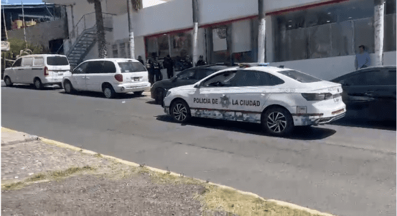 Agente de la FGE es baleado en La Paz; hay un agresor herido y prófugo