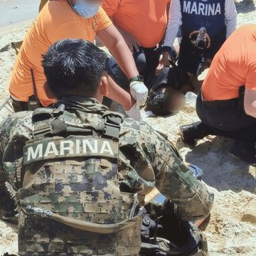 Marina rescata a dos adolescentes en San Felipe en Baja California