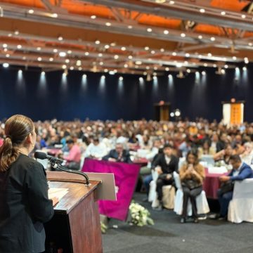 Maestros construyen la transformación y el futuro de Puebla: Laura Artemisa