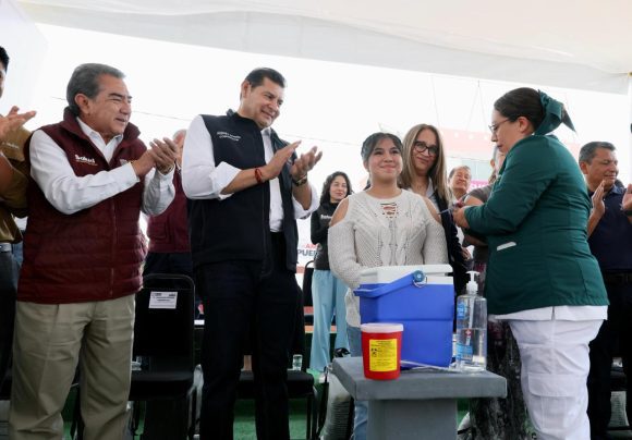 Federación y Gobierno Estatal acerca servicios médicos gratuitos a familias vulnerables