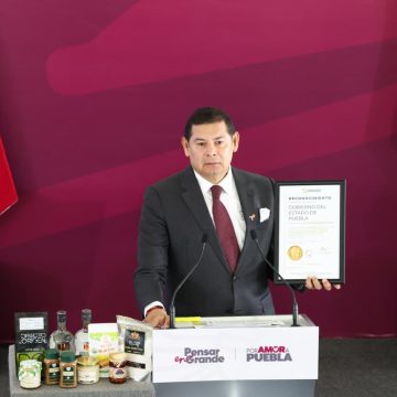 Puebla logra cifra histórica en igualdad laboral y reduce feminicidios un 60%: Alejandro Armenta
