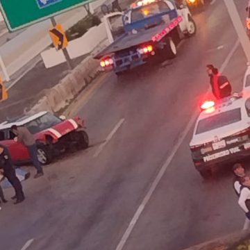 Choque en Periférico Ecológico deja una mujer muerta y tres heridos