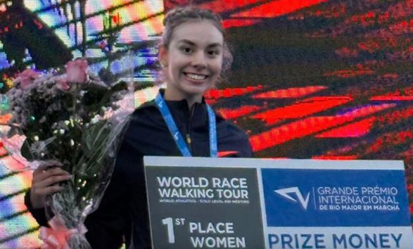 Alegna González impone récord nacional y gana medio maratón de marcha de Rio Maior