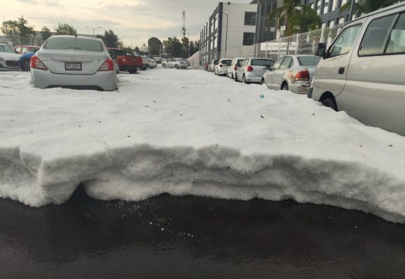 Deporte_2605__(2) Alerta en complejos deportivos de Puebla: Fuerte granizada colapsa accesos