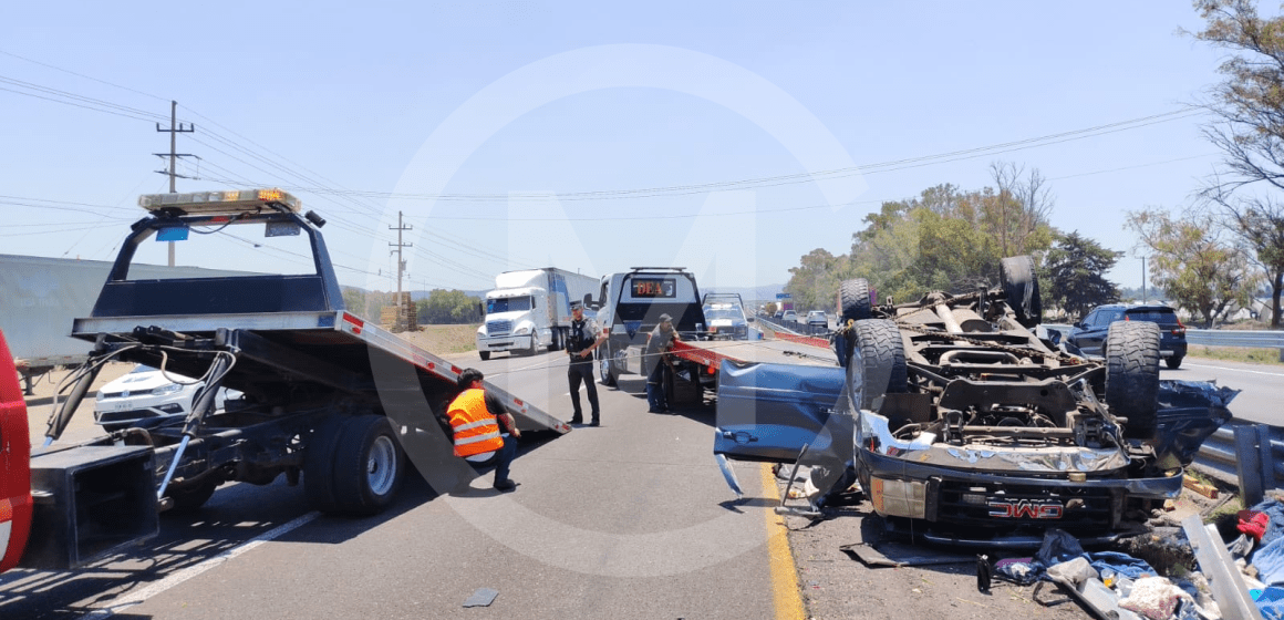 Tragedia en la Puebla-Orizaba: Un muerto y cuatro heridos tras volcadura en Palmar de Bravo