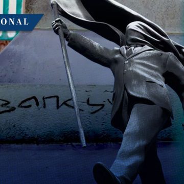 Banksy impacta a Londres con una estatua
