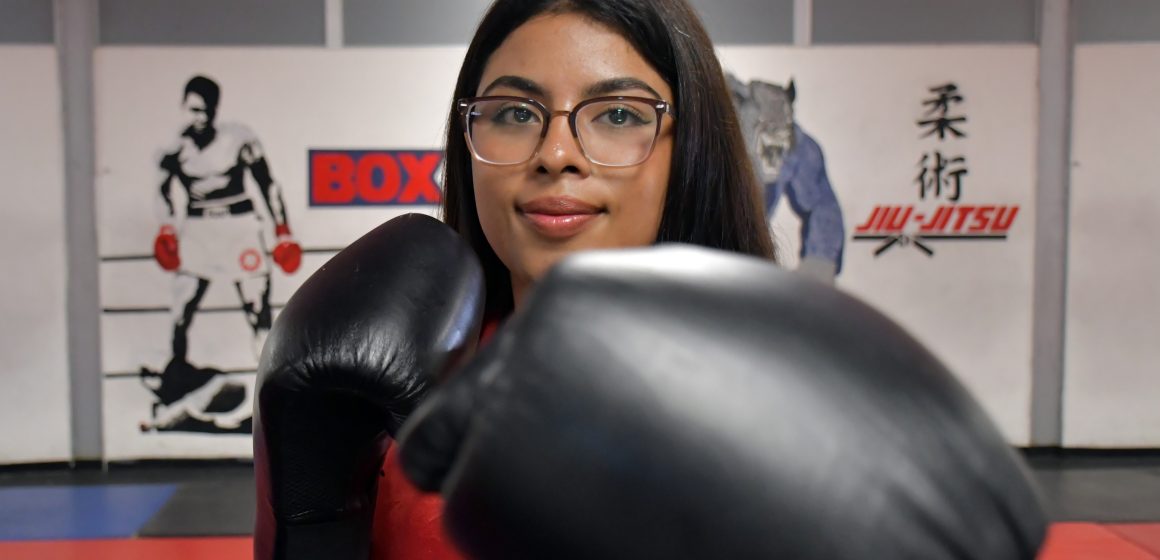 Fátima Ramos de la BUAP, es campeona nacional de boxeo universitario