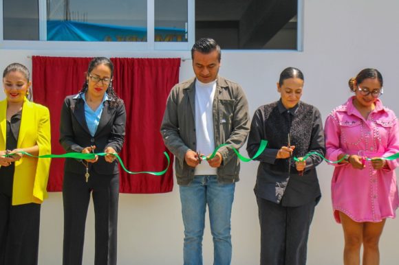 Huejotzingo Inauguran aula de usos múltiples en primaria de Huejotzingo