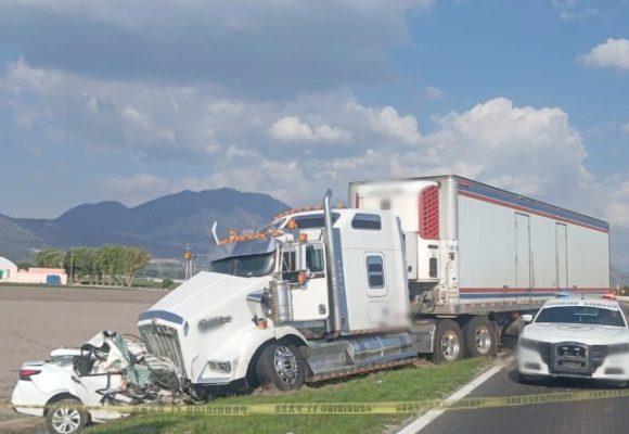 Fatal accidente en la Amozoc-Perote: mueren tres personas en choque frontal
