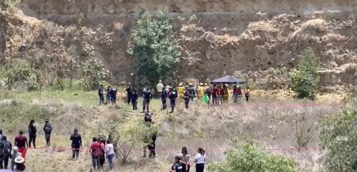 Mueren cuatro hombres tras caer auto a un desfiladero en Coronango