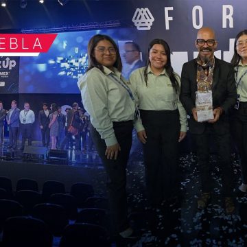 Obtienen estudiantes UTH reconocimiento al Mejor Espíritu Emprendedor StartUp 2026