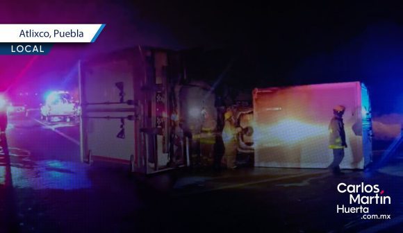 Tragedia en la Siglo XXI: Conductor muere tras chocar e incendiarse su camioneta en Atlixco