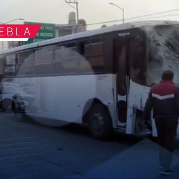 Carambola en la Alfredo Toxqui: Ruta 21 queda destrozada y desata caos vial