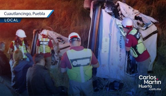 Volcadura de automóvil deja tres lesionados en Cuautlancingo