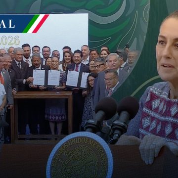 Sheinbaum firma decreto de las 40 horas y anuncia que burócratas tendrán salario base