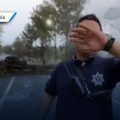 Policías golpean y detienen a reportero por grabar árbol caído en Tehuacán