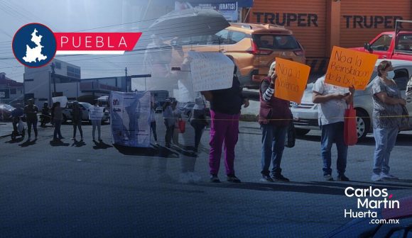 Padres de familia del kínder Abelardo Sánchez bloquean la 5 Sur y 105 Poniente