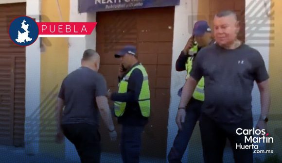Hombre agrede a supervisores de movilidad en el Centro Histórico de Puebla