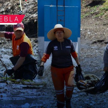 Prevención ante las lluvias en Puebla: Realizan limpieza masiva en el vaso regulador Puente Negro