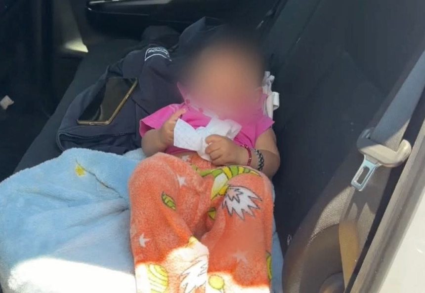 ¡Indignación! Abandonan a bebé de 6 meses en un taxi con alcohol y leche descompuesta en Ecatepec