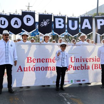 Participa BUAP en el desfile conmemorativo por el 164 Aniversario de la Batalla del 5 de Mayo