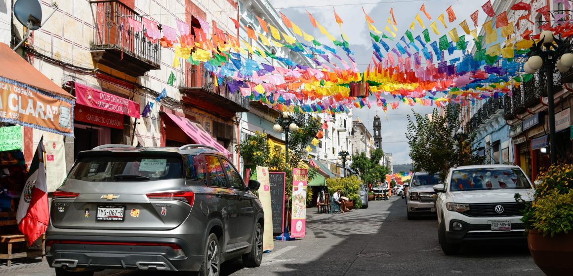 Refuerzan operativos en la Calle de los Dulces para garantizar su uso peatonal