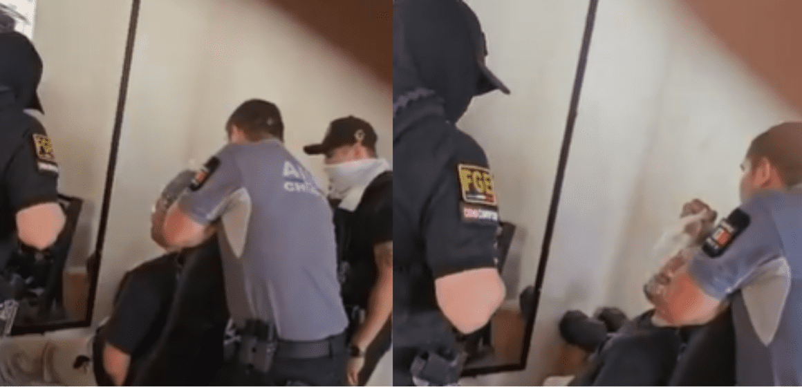 ¡Indignante! Exhiben a policías de Chiapas torturando a un detenido con bolsa de plástico