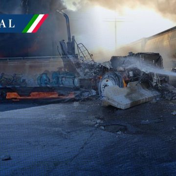 Choque entre tren y pipa con combustible provoca incendio en Querétaro
