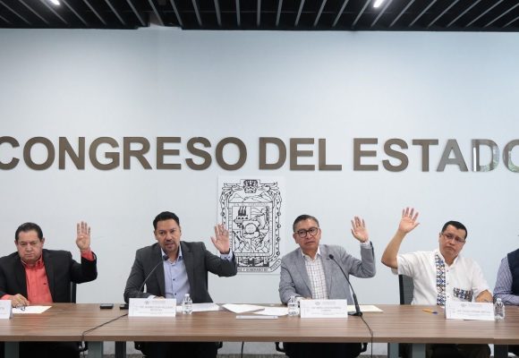 Avala Comisión del Congreso dictamen para garantizar autonomía y democracia sindical de las y los trabajadores al servicio del Estado